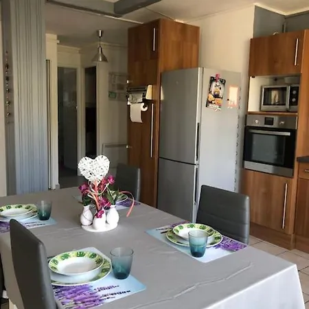 Balcon, Place De Parking, Centre * 瓦朗斯