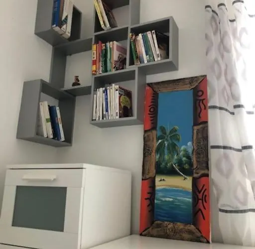 Balcon, Place De Parking, Centre 瓦朗斯