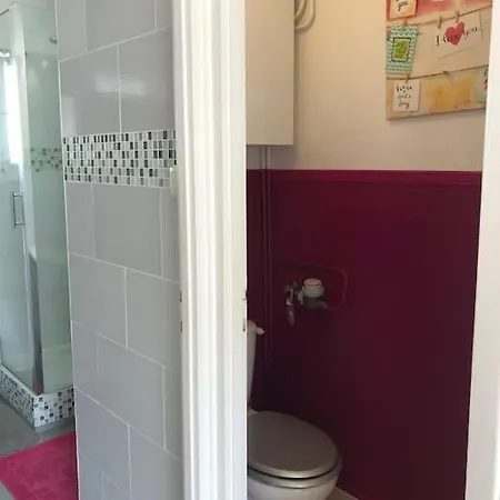 Apartment Balcon, Place De Parking, Centre *