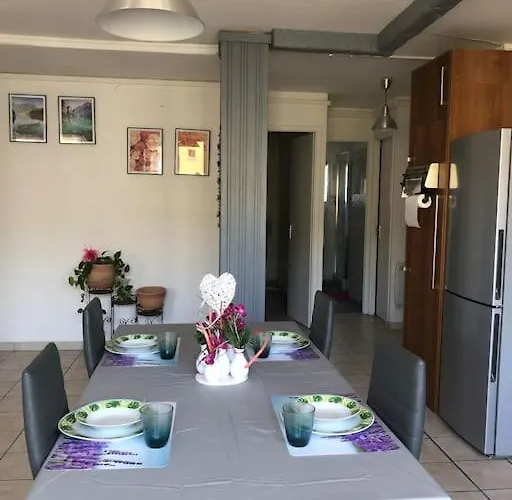 Balcon, Place De Parking, Centre Apartman