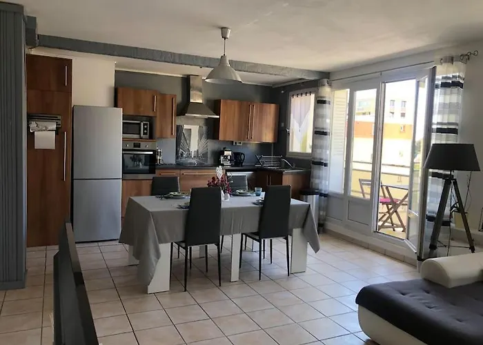 Apartman Balcon, Place De Parking, Centre *